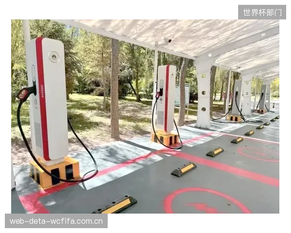 体育中心UPS监测技术将与电动汽车充电桩网络并轨，实现一体化的能源调度